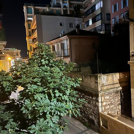 Duplex A La Frontiere De Monaco Apartman Beausoleil Kültér fotó