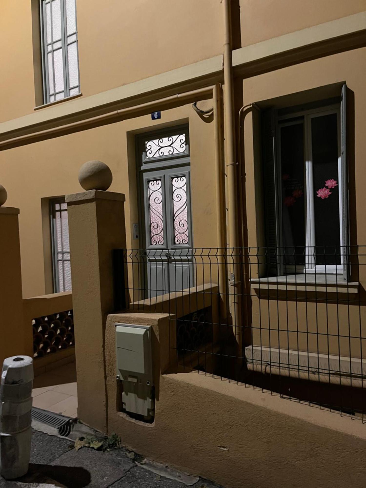 Duplex A La Frontiere De Monaco Apartman Beausoleil Kültér fotó